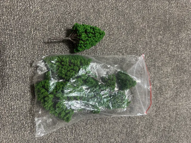 Model Railroad Scenery Green Trees Plastic Architecture Diorama Set