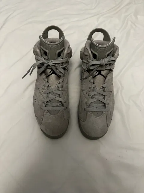 Air Jordan 6 Georgetown Retro.