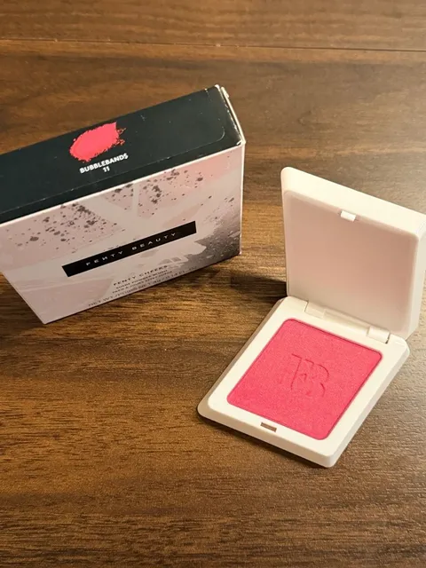 Fenty Beauty Fenty Cheeks Suede Powder Blush Bubbleband$ 11 NIB