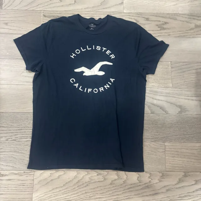 Hollister Graphic T-Shirt Size XL Navy Blue California Logo