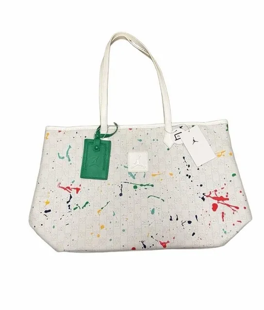 Jordan Monogram Men's / Unisex Tote Bag (32L) Sail / White MA0896-782