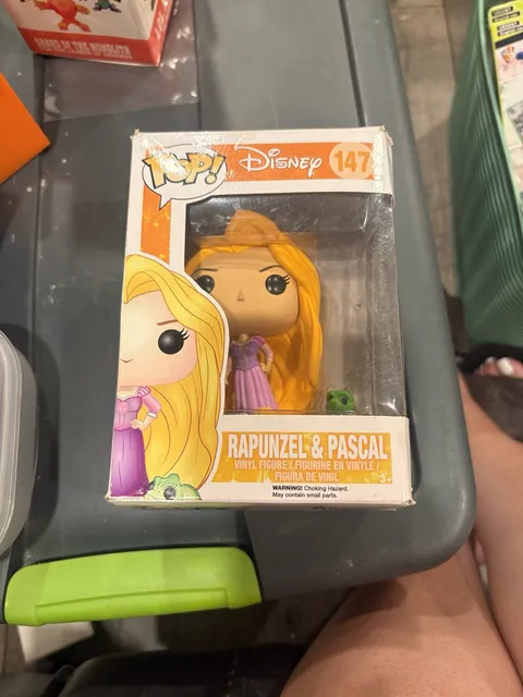 Funko Pop Disney Tangled 147 Rapunzel and Pascal Vinyl Figure