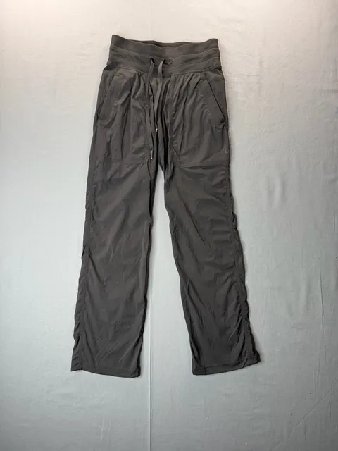 Lululemon Women's Size 0 Black Dance Studio Mid-Rise Straight Leg Pants