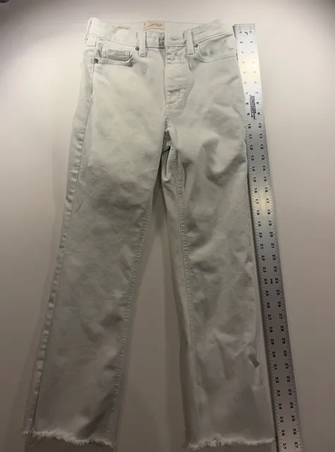 Universal Thread High Rise Kick Flare Size 6/R White Denim Jeans