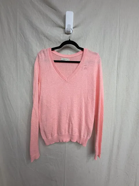 Abercrombie & Fitch V-Neck Sweater Size M Pink Long Sleeve
