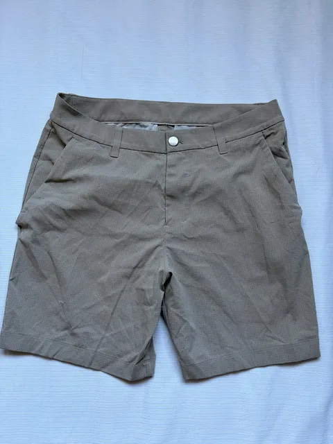 Lululemon Commission Short Size 31 Tan Grid Weave