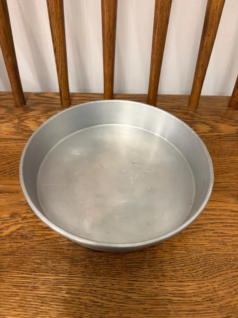 Wear-Ever Cake Pan No. 2713 8x1.5 Aluminum Baking Pan Made in USA