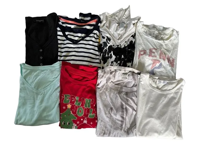Women’s Tops Bundle – 8 Pieces – Mixed Brands, Colors & Styles