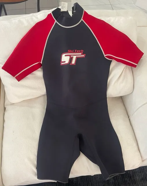 Ski Tech Shorty Wetsuit Size XL/XG Black Red Spring Suit