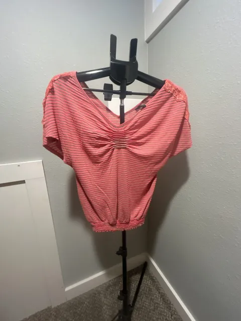 Weavers Striped Lace Shoulder Blouse Size M Coral Brown