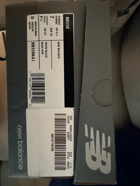 New Balance 550 Size 7 White Black Leather Sneakers