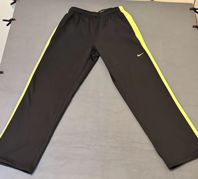 Nike Therma-Fit Pants Size L Black Yellow Athletic Sweatpants