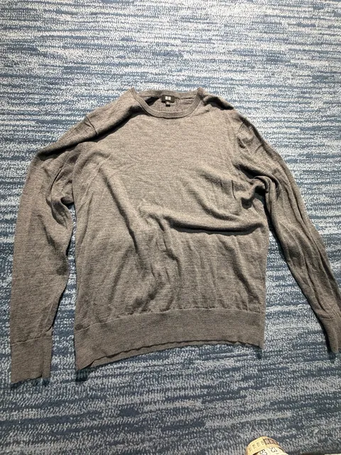 UNIQLO Crew Neck Sweater Size XL Gray Long Sleeve