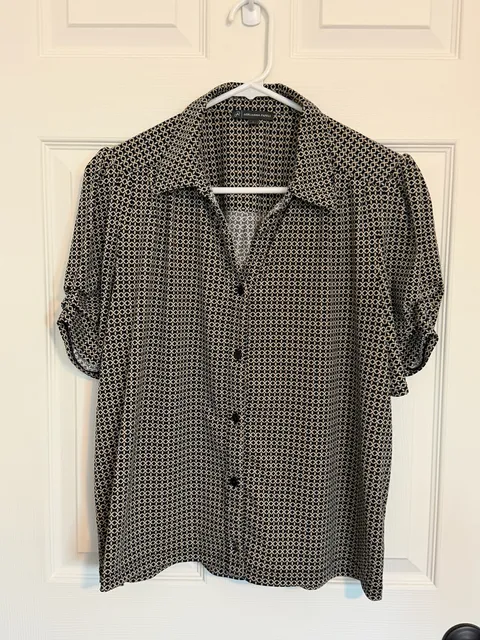 Adrianna Papell Button Up Shirt Size L