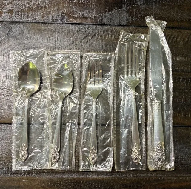 Prestige Stainless Silverware Flatware Set Sealed In Original Plastic