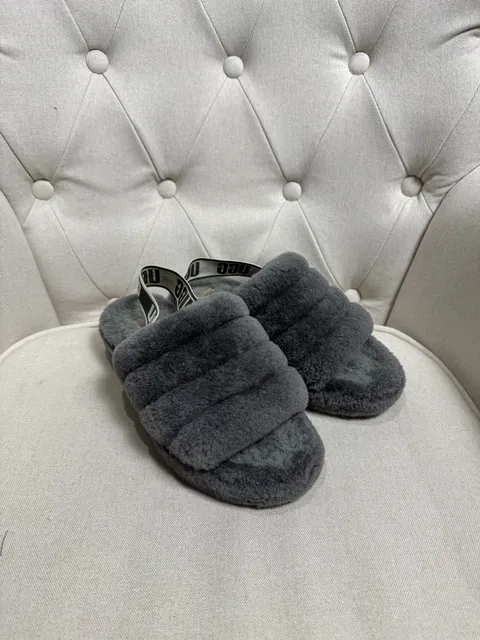 UGG Fluff Yeah Slide Size 8 Charcoal Gray Slippers