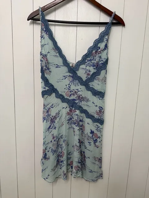 Free People Camisole Dress Size XS Floral Lace Trim Blue