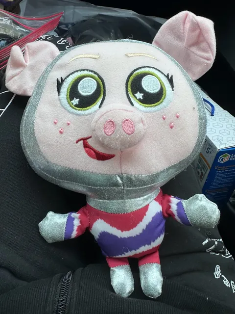 Rosita Sing 2 Pig Plush with sounds
