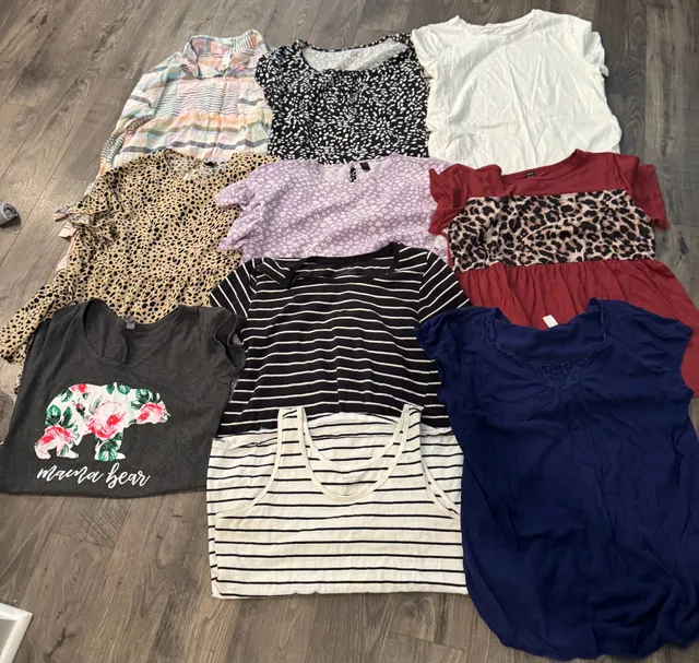 Lot of 10 Womens Assorted Maternity Tops Size XL