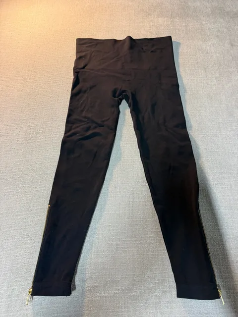 Spanx Leggings Size L/G/G Black Zip Ankle