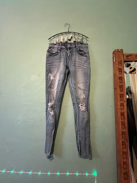 Refuge Skinny Jeans Size 6 Ripped Blue Denim