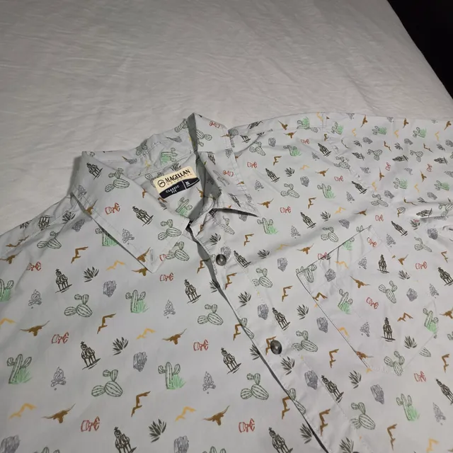 Magellan Outdoors Classic Fit Short Sleeve Shirt XL Cactus Print