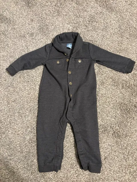 BabyGap Shawl-Collar One-Piece Size 12-18M Dark Gray Knit Jumpsuit