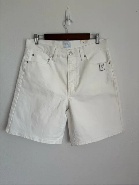 Time and Tru White Denim Women's Shorts size 12