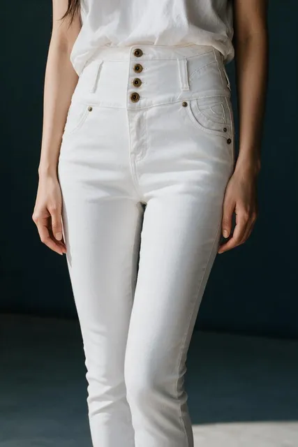 Tiki Jeans High Rise Skinny White Denim Pants 4-Button