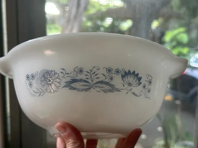 Glasbake Blue Onion Cinderella Bowl 1 Quart