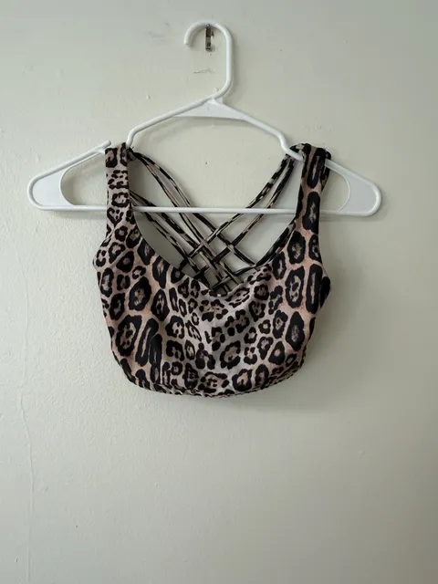 onzie.com Sports Bra Size M/L Cheetah Print Strappy Back Crop Top