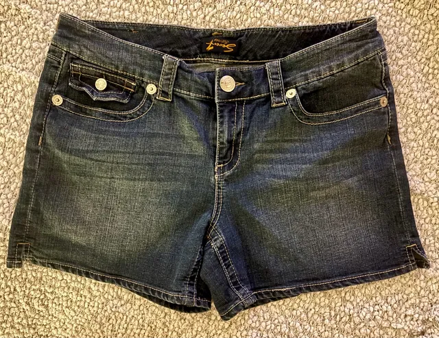 Seven7 Denim Jean Shorts Size 14 Flap Pockets Blue