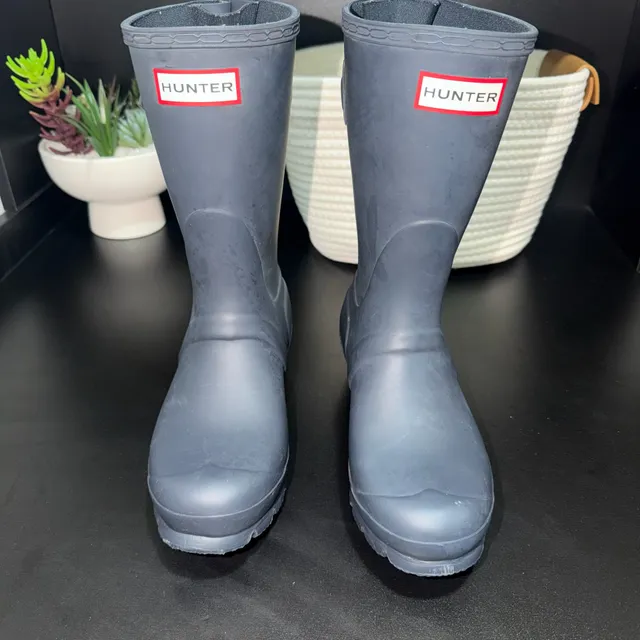 Hunter Original Back Adjustable Short Rain Boots US 5 Dark Grey or Navy color