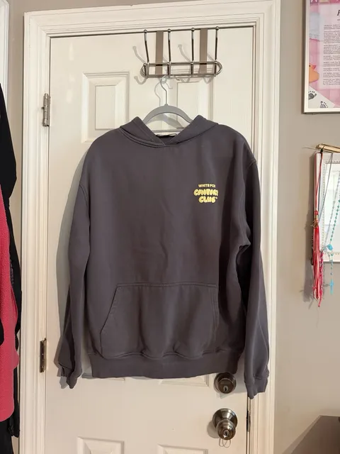 White Fox Comfort Club Hoodie Size L/XL Gray