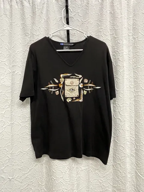 Vintage 90s IB Diffusion Embroidered Pocket V Neck Graphic T Shirt Medium Black