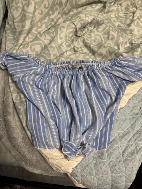 Teenbell Off Shoulder Striped Tie Front Crop Top Blue White