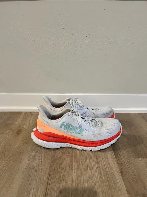 Hoka One One Mach 4, Performance Running Sneakers, White/Orange,Womans 9.5