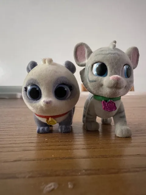 Paloma & Tiger Toy Figures Flocked Animal Set
