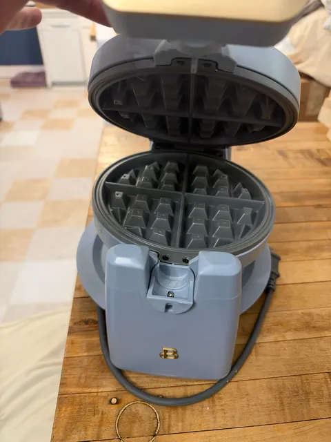 Beautiful Drew Barrymore Rotary Waffle Maker Blue Gold