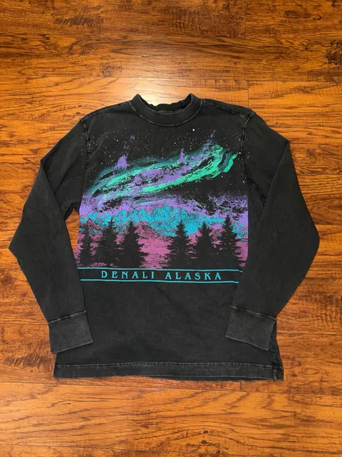 Abercrombie & Fitch Denali Alaska Graphic Long Sleeve Shirt Black