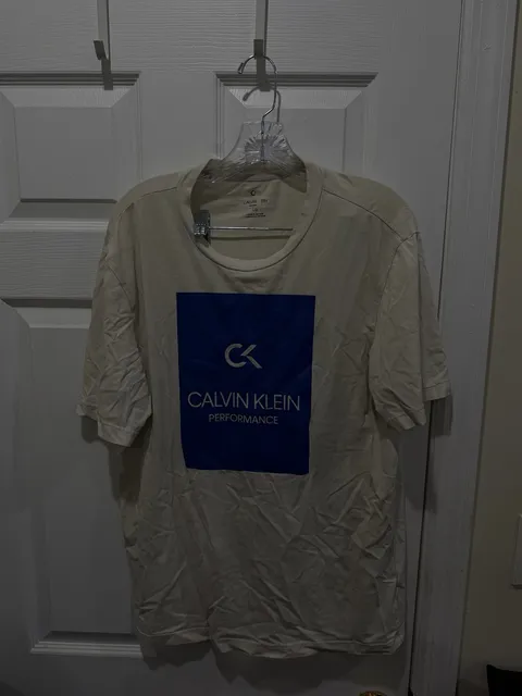 Calvin Klein Performance T-Shirt Size L Beige Box Logo Short Sleeve