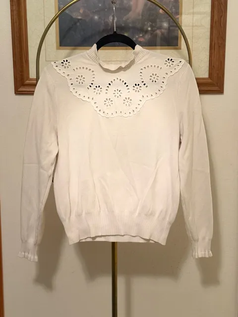 Calligraphie Eyelet Collar Sweater Size XS