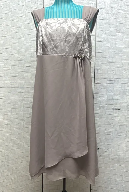 Le Bos Dress Size 16 Grey Chiffon Rhinestone Formal