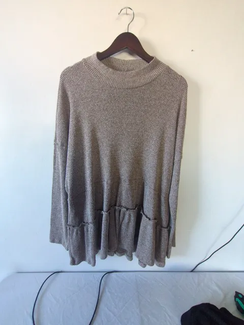 maurices Mock Neck Sweater Size 3X Brown Ribbed Ruffle Hem