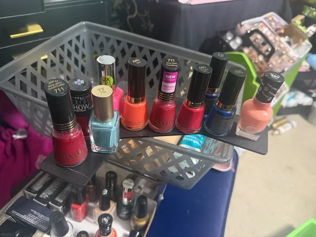 Assorted Nail Polish Lot Revlon Maybelline Sally Hansen L'Oreal