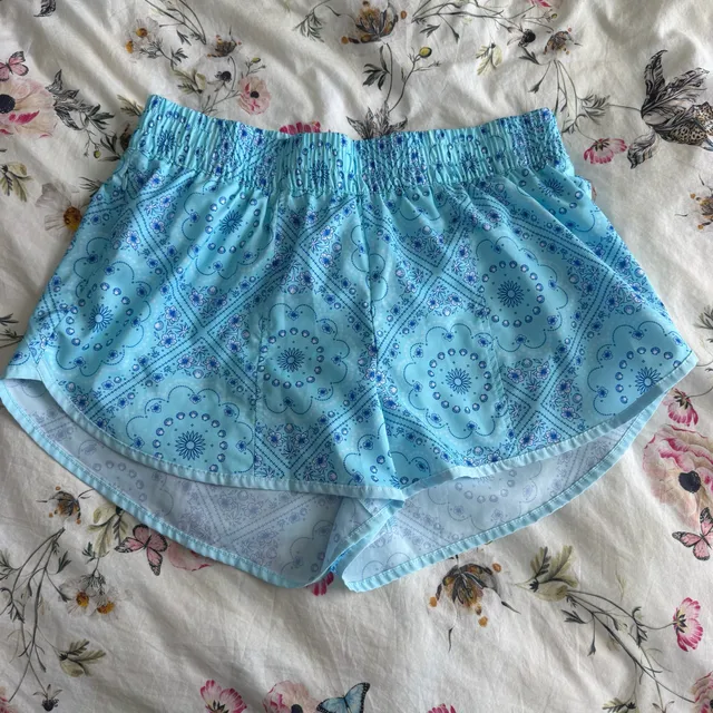 All in Motion Athletic Shorts Size L Blue Floral Bandana Print