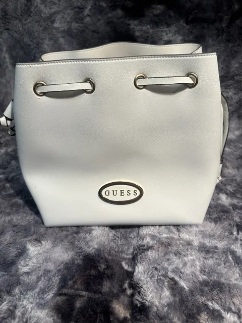 GUESS Womens White Bucket Bag Handbag Drawstring Gold Chain Shoulder Bag Purse