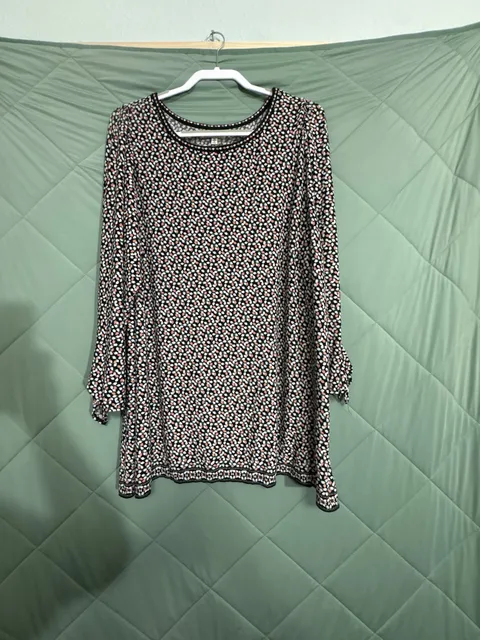 Max Studio Blouse Tunic Size 3X Black Floral Long Sleeve