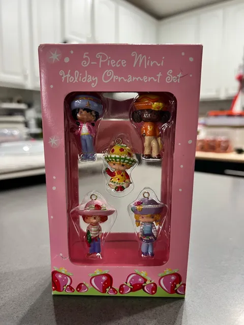 Strawberry Shortcake 5-Piece Mini Holiday Ornament Set