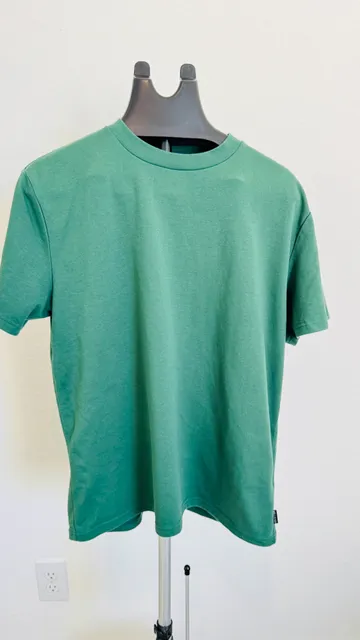Hollister Cooling Tee Size L Green Relaxed Fit